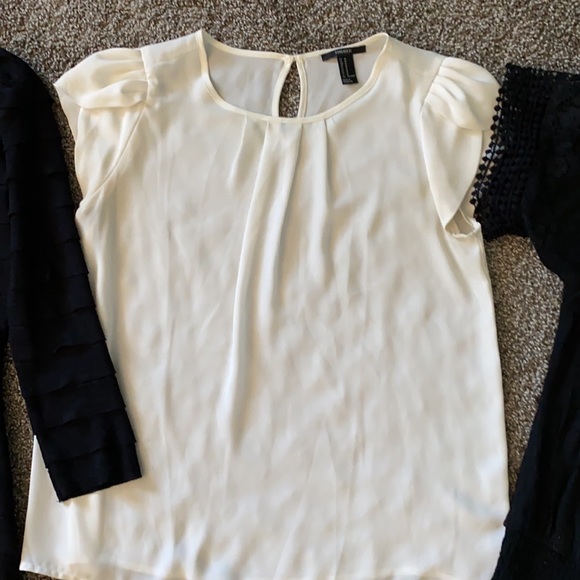Lot of women’s tops - Picture 4 of 11
